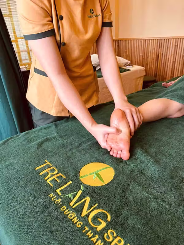 foot 1 trelang spa tu av